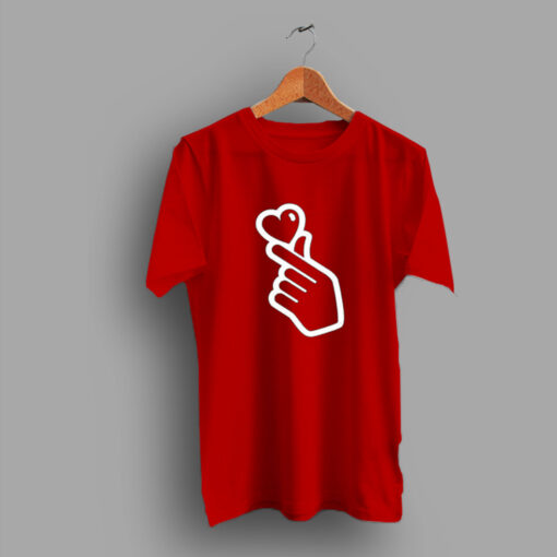 Little Finger Heart Hang Gift Family T Shirt